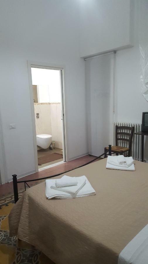 Rest And Go Bed and Breakfast Palermo Exteriör bild