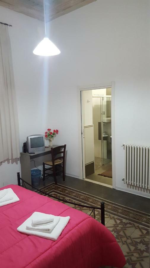 Rest And Go Bed and Breakfast Palermo Exteriör bild