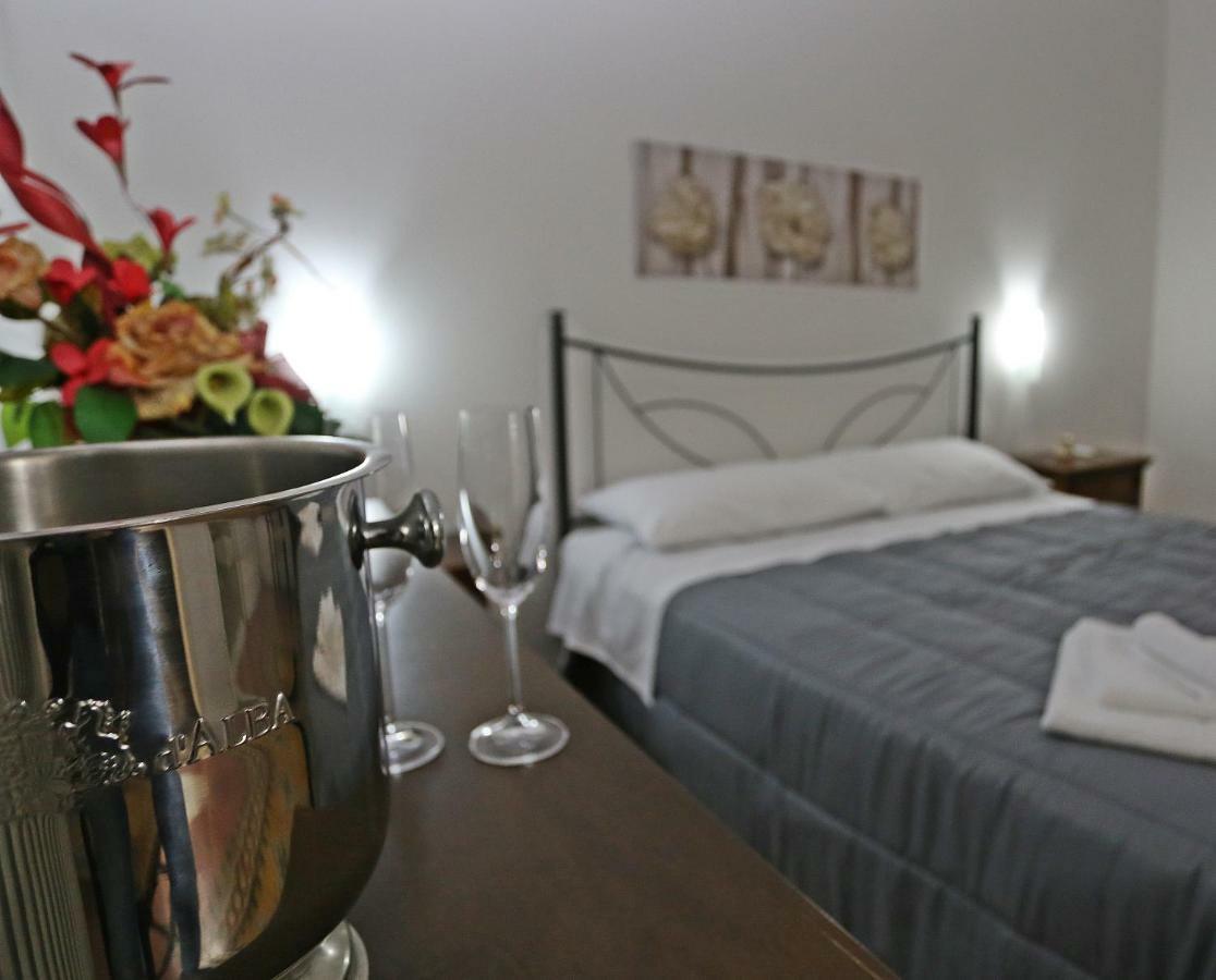 Rest And Go Bed and Breakfast Palermo Exteriör bild