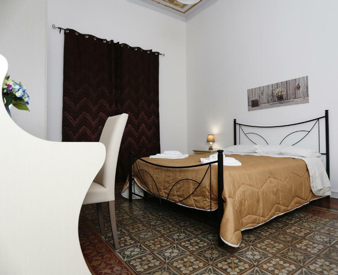 Rest And Go Bed and Breakfast Palermo Exteriör bild