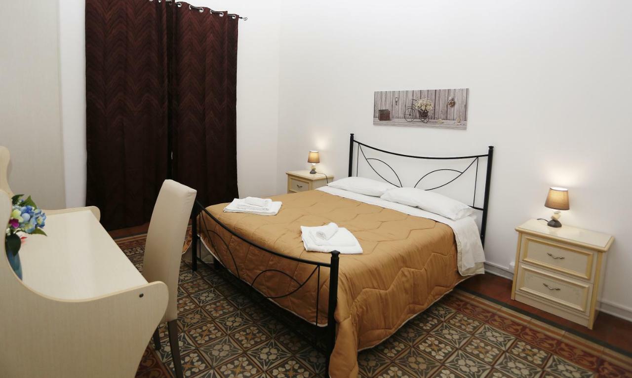 Rest And Go Bed and Breakfast Palermo Exteriör bild
