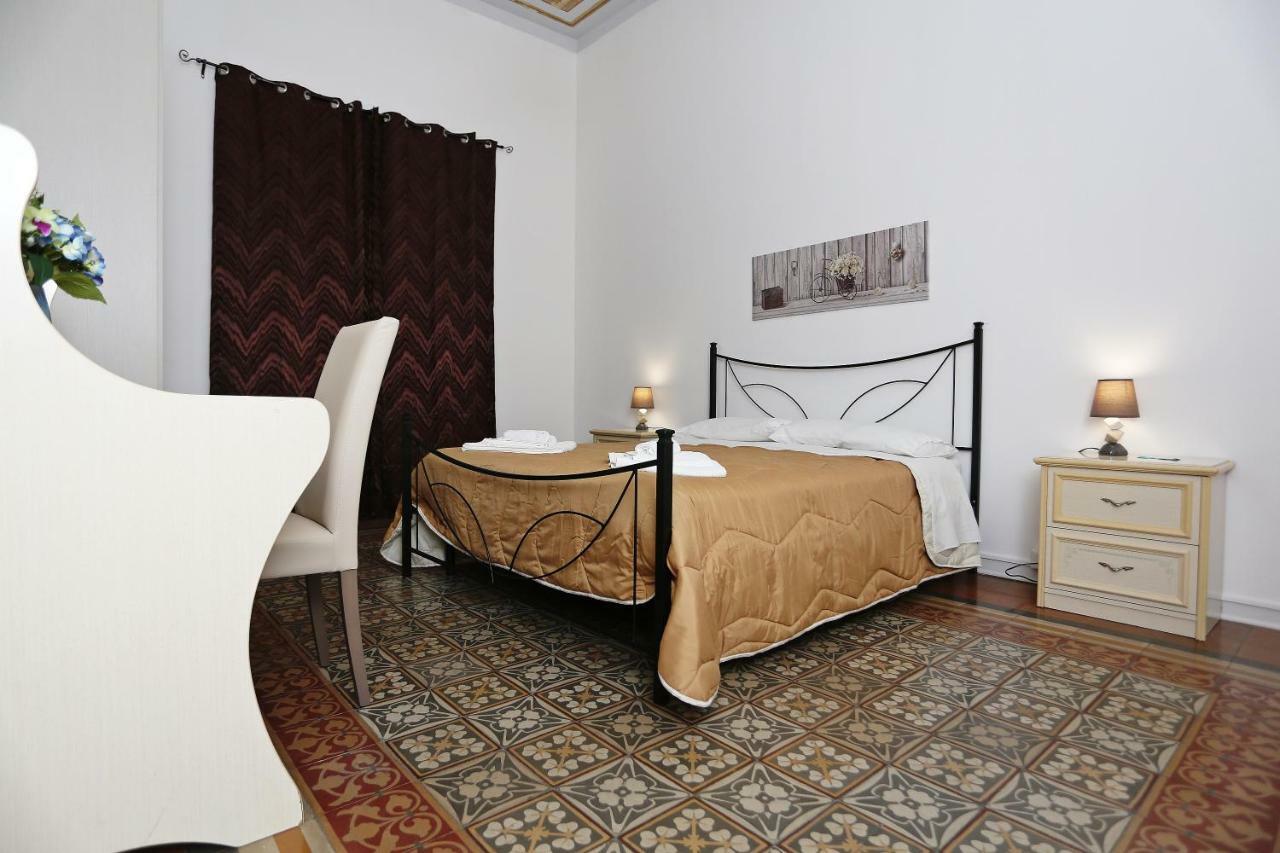 Rest And Go Bed and Breakfast Palermo Exteriör bild