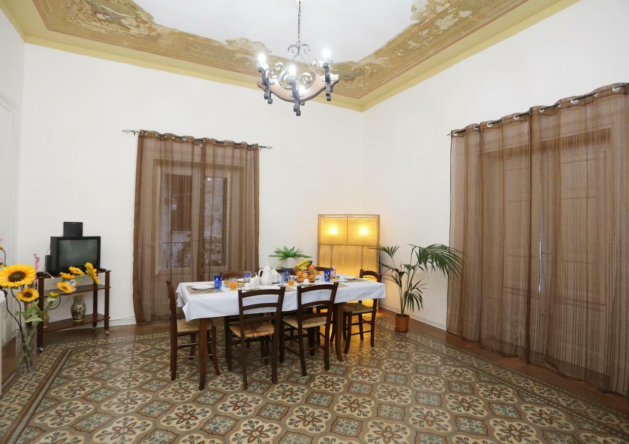 Rest And Go Bed and Breakfast Palermo Exteriör bild